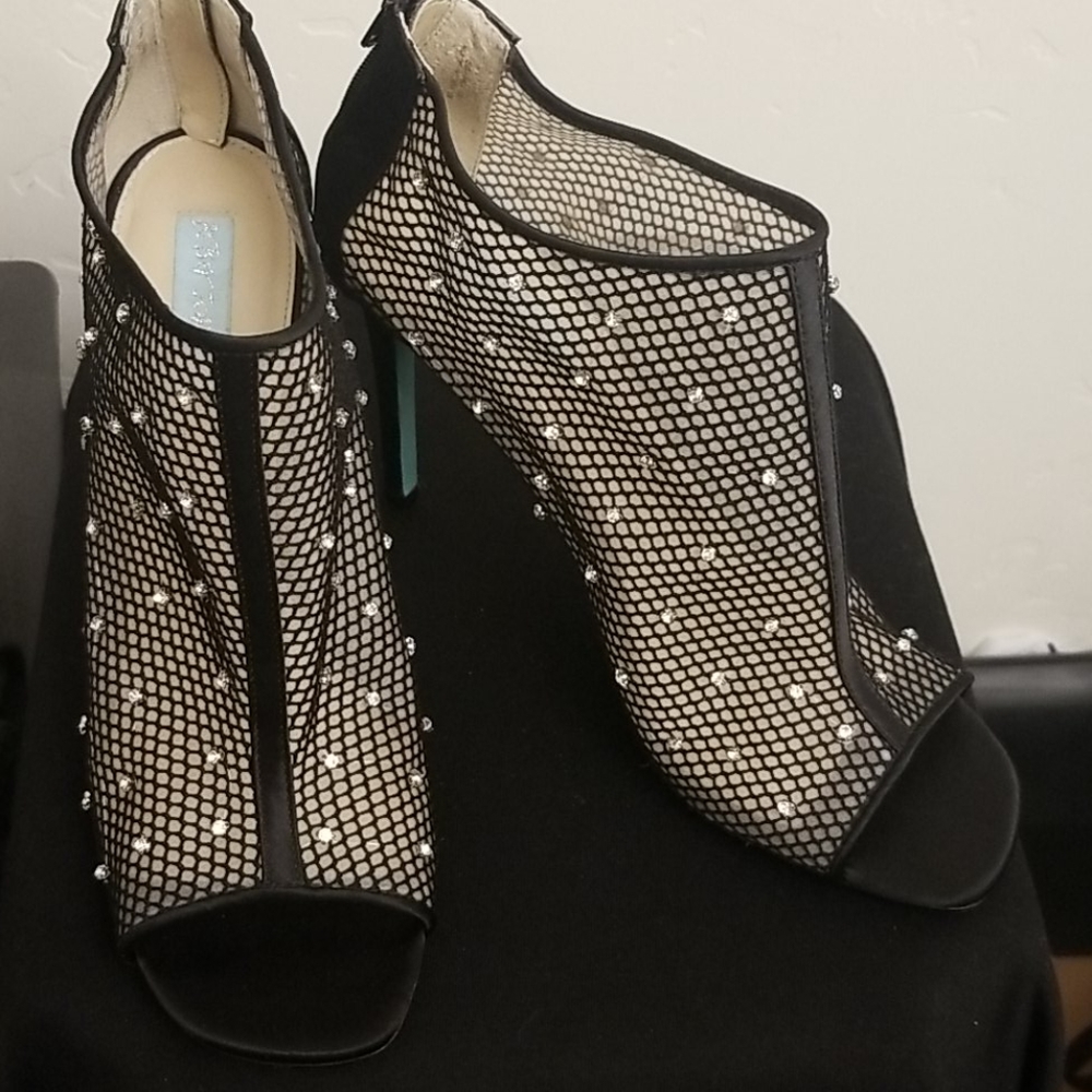 Blue by Betsy Johnson Luna Ankle Boot Sz 10